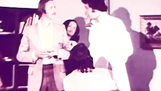 Jilat memek sambil fingering memek sampai orgasme