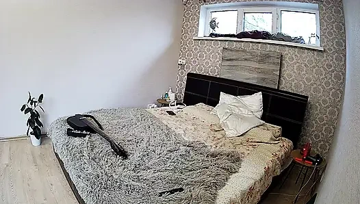 Yatak odası 4: kamila ve danildo ateşli ve şehvetli ön sevişme amcığı ovuyor ve meme işi