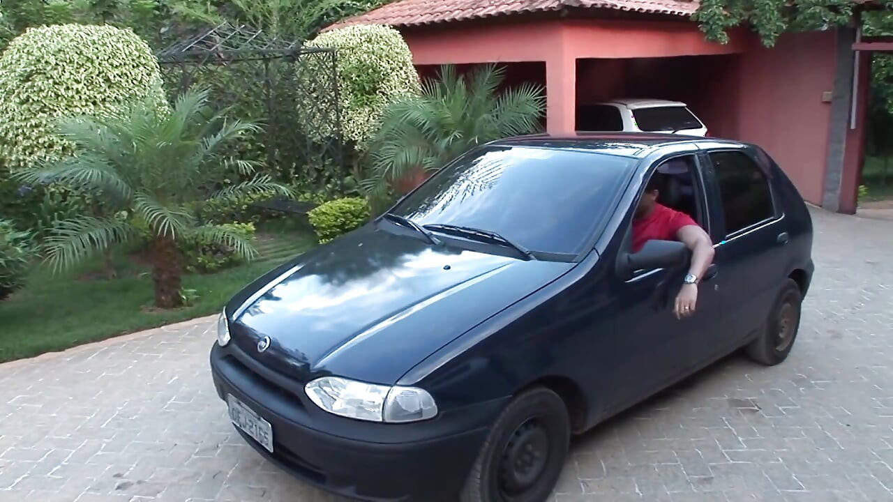 身体热辣的同性恋大屁股抚摸并吮吸热辣的鸡巴