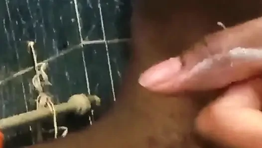 Nabi banyoda yarağımı emiyor