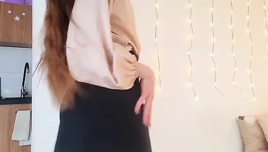 Teenage Young Girl Have Orgasm After Work