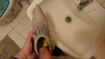 Piss in wifes grey ankle boot