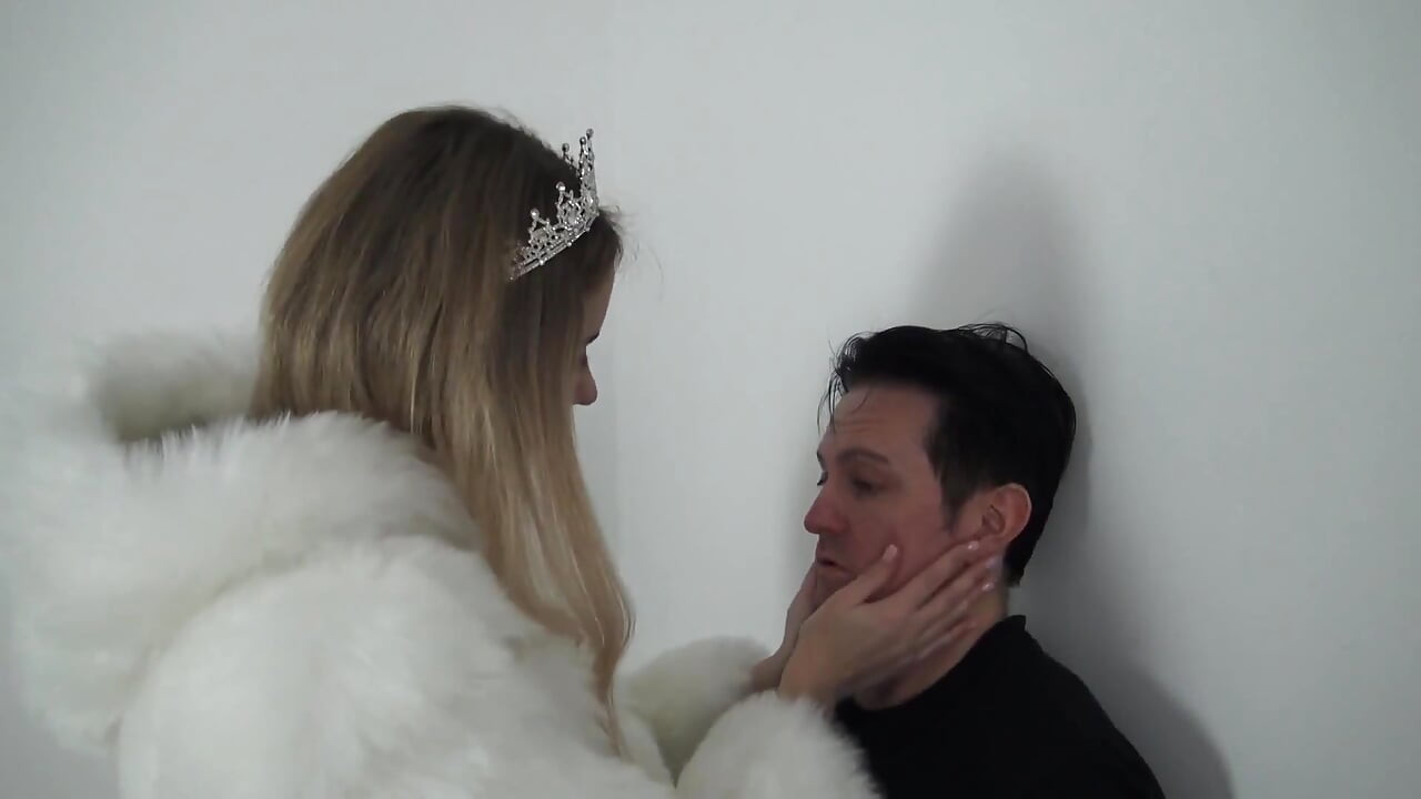 Tall Findom Train Her Slave!
