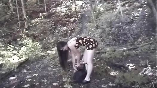 Ekstra Kıllı 90'ların Doğal Bebeği Gösteriş Yapıyor