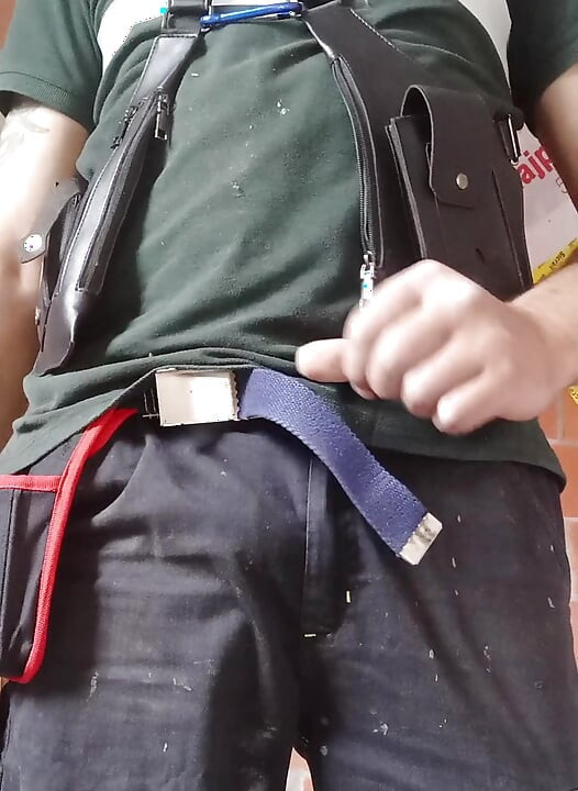 Anyone want me to cum in their mouth?