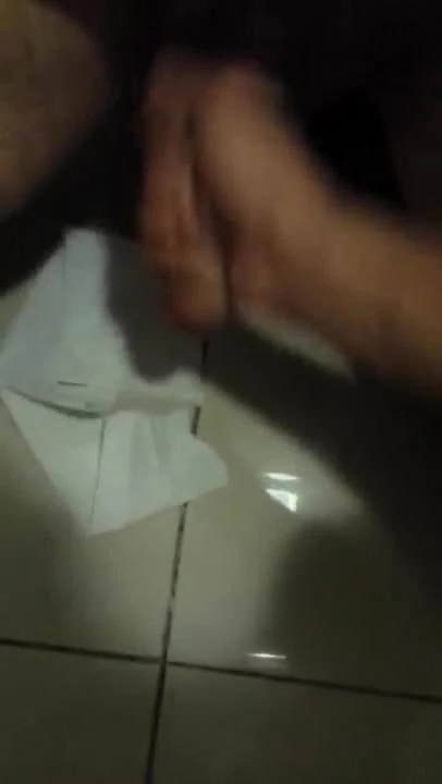 Handjob understall