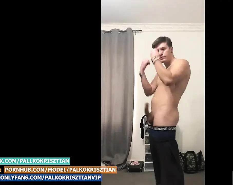 Парень Раздевается Порно Видео Парень Раздевается Порно Видео