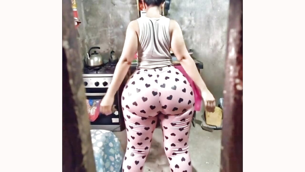 Pink leggings butt