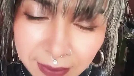 Yavaşça nefes alın, deri içinde sigara içme talimatları.
