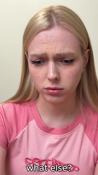 EINE VOLLBUSIGE BLONDINE GING IN EINEN MASSAGESALON UND BEKAM EINEN LITER SPERMA IN DEN HALS - ICH BETRÜGE MEINEN FREUND NICHT | Clip 1