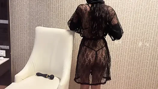 Indian Hot girl apni chut ki garmi mitati hai dildo she