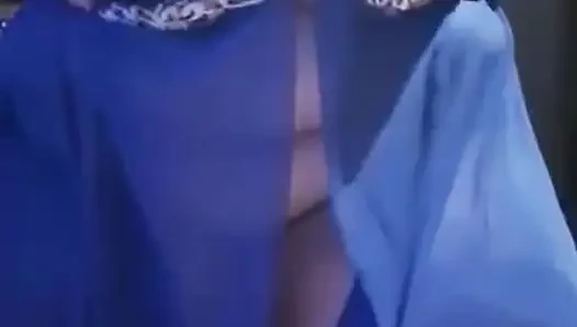 Küçük sürpriz, sana yeni bir iç çamaşırı getirdim