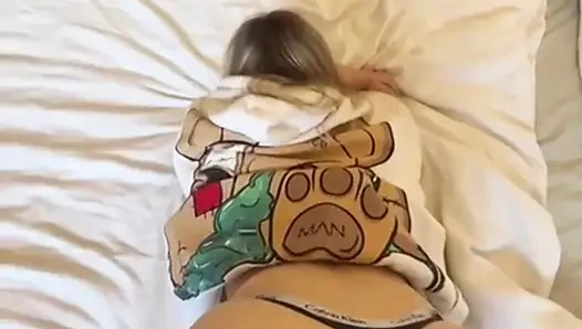 Принимая это сзади