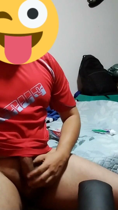 Pajero in his room | Clip 1