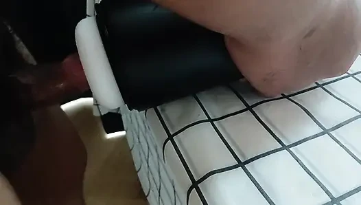 Güçlü bir şekilde sopa kullanın.