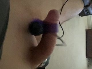 Vibrating cock ring