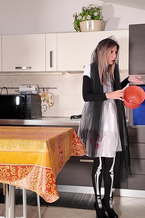 Halloween Trick or Splash?