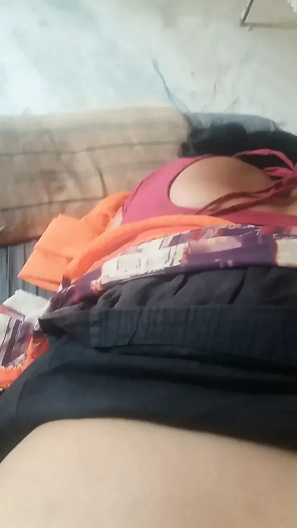 Big ass aunty