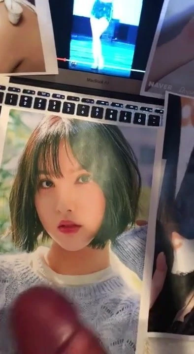 cum on Eunha