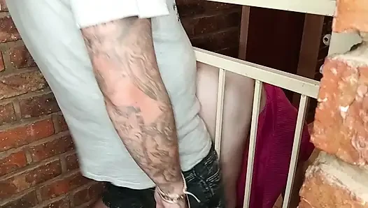Bahkan jika pacarku dihukum aku masih akan menyetubuhinya
