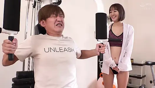 Bitch Trainer a Gym Babe Uses Her Exquisite Licking Technique to Bone Gym Boys. Part.1