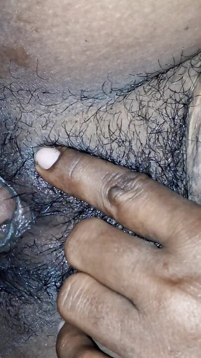 Vídeo de casais tamil a foder parte 2 estilo doggy anal doggy