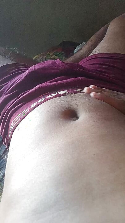 I licked my sister-in-law's pussy and turned red.