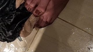 Cd sissy slut piss all over nylon feet and lingerie