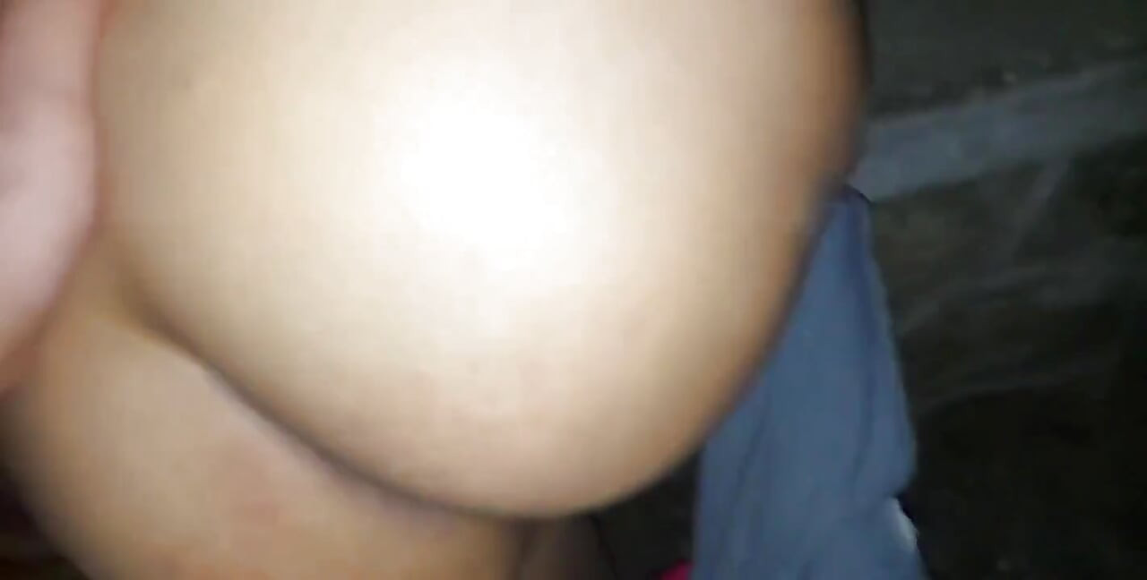 Fotto una puttana nel villaggio per bene