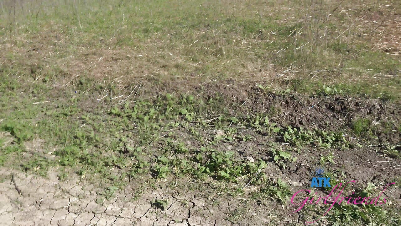 Fiona's Desperate Pee Drive: Car Piss, Trail Squat, Hard Fuck, Cig Footjob & Creampie Pee Show