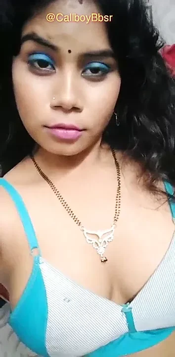 Horney Desi Bhabi