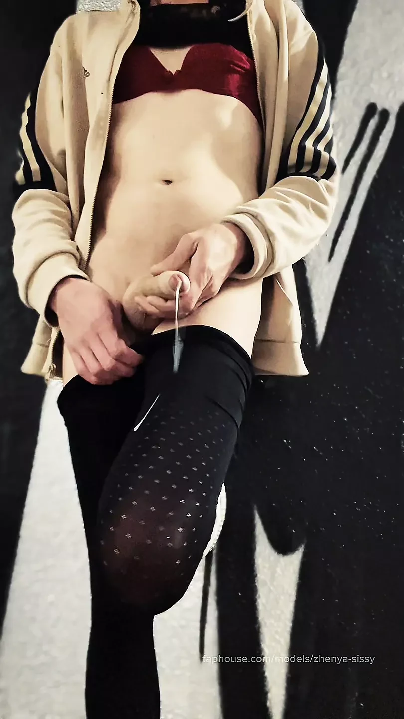 Crossdresser Jerking off Cock