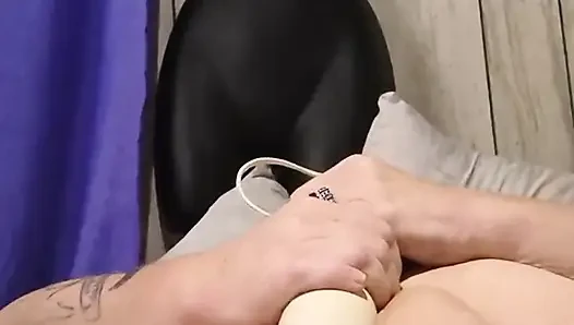 The Monstrous Vibrating Treat Her Pussy She Beats