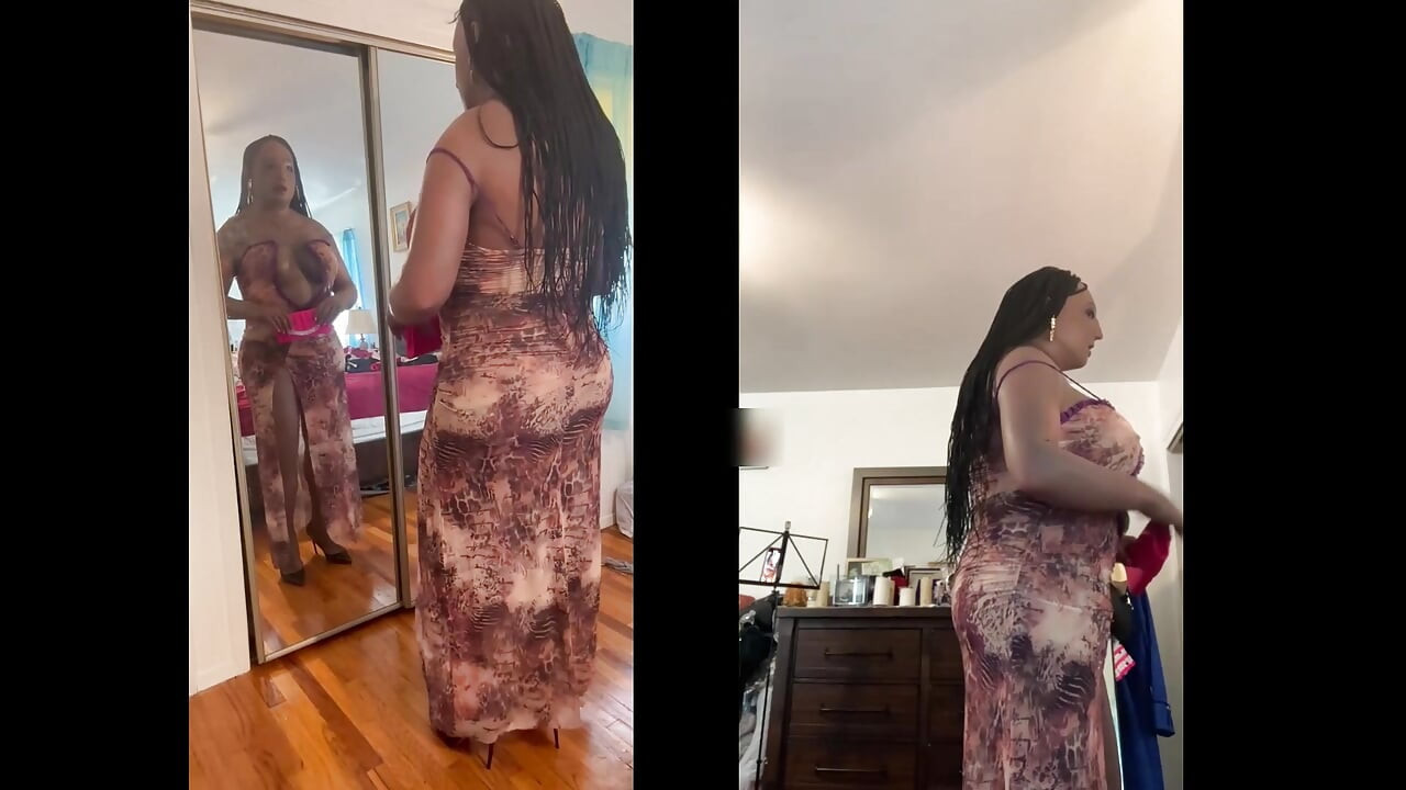 Crna cura Danae se skida, pleše gola, trlja svoju pičku i pokazuje svoj kurac!