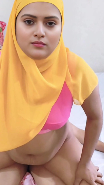 Bonita hijabi muçulmana indiana deshi village menina de quatro fodendo vídeo | Clipe 1
