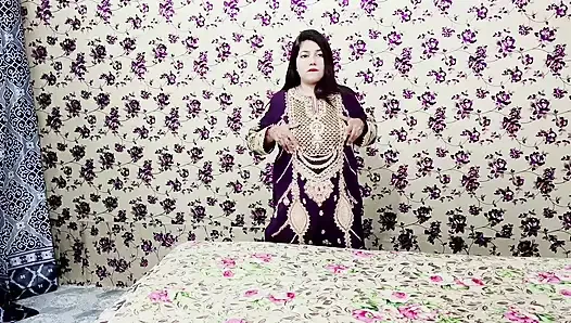 Beautiful Desi Hindi Bhabhi Fingering Pussy