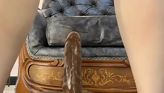 Geile latina-ehefrau, großer runder arsch hüpft: Vaginaler dildo squirtet dann anal Spielzeug mit Flüssigkeit kommt aus echter webcam, selbstgedreht