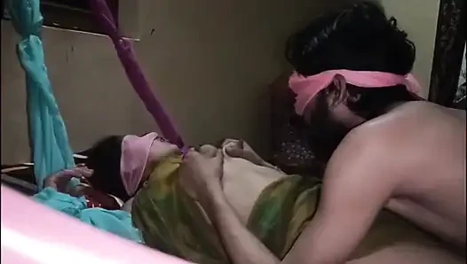 Hintli genç kızla bdsm seks