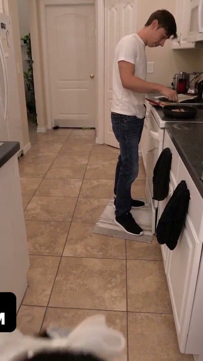 Super Chill Stepbro Instructs His Hot New Girlfriend To Jerk Off And Blow Off His Step-bro's Cock | Clip 2