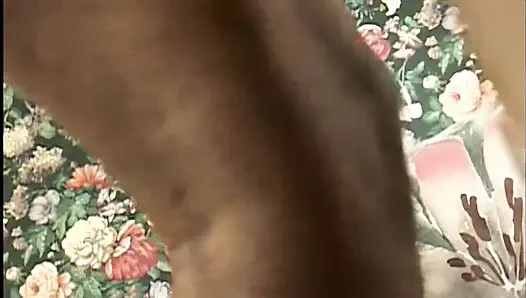 Büyük zenci yarağı ve ıslak amcıkla sert seks