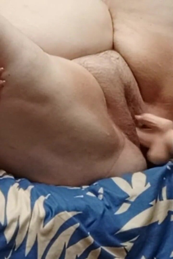 Stepmom Got an Orgasm From a Sex Machine