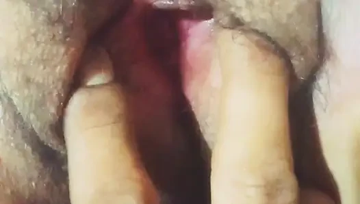 Mencolok colok vagina wanita hamil
