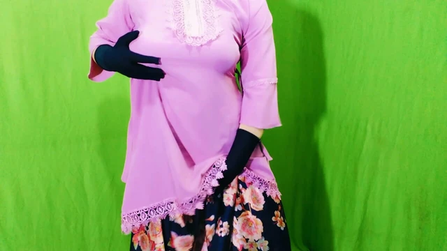 Dirty audio of Indian beautiful-clad couple having sex with housewife