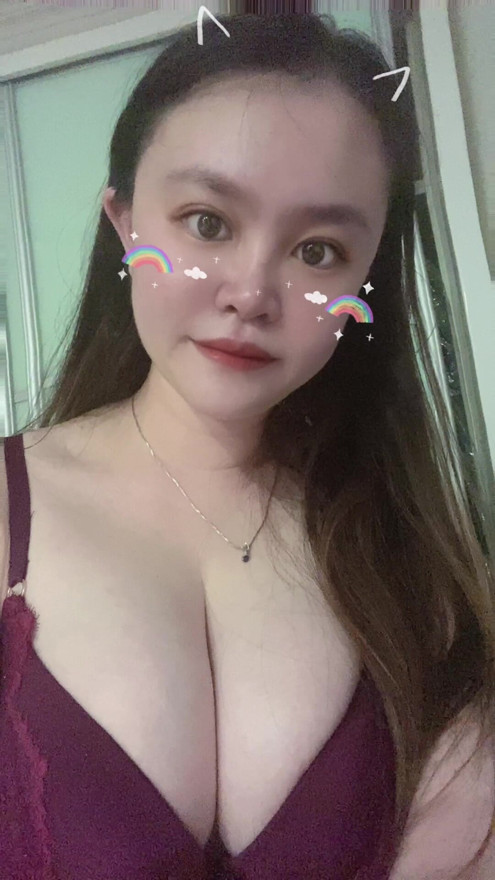 Sexy 36G busty Asian