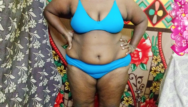 Tamil stepsister shows off her newly purchased bra and panties to all subscribers