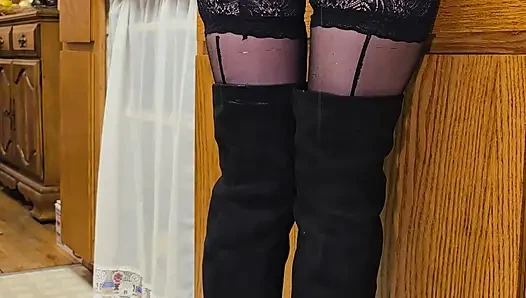 Longpussy. Yeni devasa göt tıkacımla hala arkadaşça sikişiyorum.