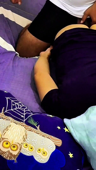 Panti pijat sensual sama gadis seksi dengan rok mini kebaya lagi asik pijat | Clip 2
