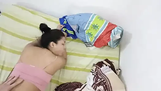 18 year old brunette big saggy tits from New York United States fucking her stepbrother's big dick para d