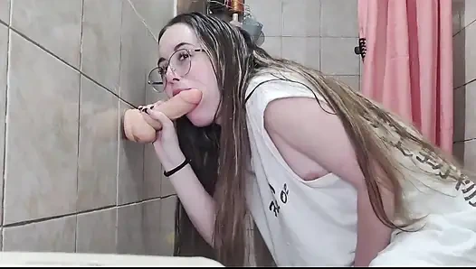 Melatih tenggorokanku