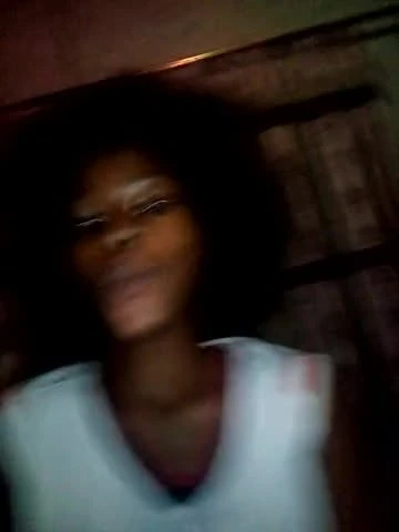 hi just small chil